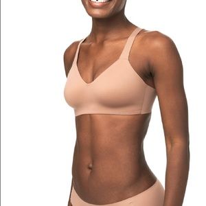Lululemon Hold True Bra